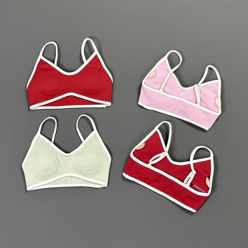 Women Contrastline Yoga Bra V  - Crop Top Crochet บทวิจารณ์และราคา