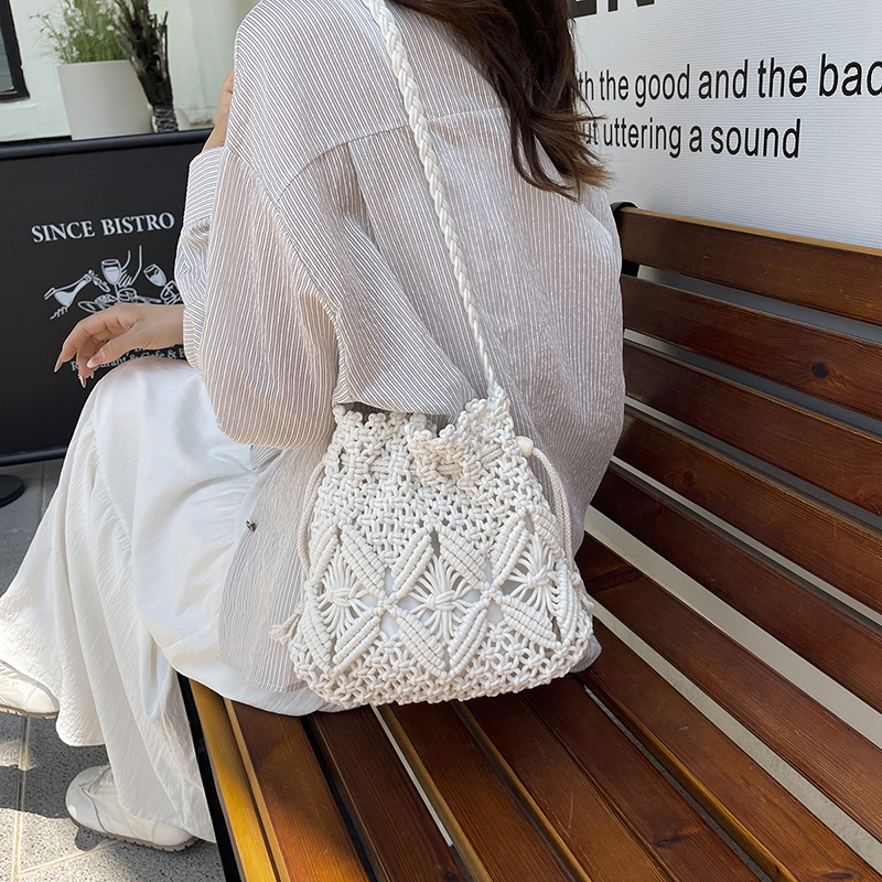 LEFTSIDE Weave Small Shoulder  - Crochet Bag Raffia บทวิจารณ์และราคา